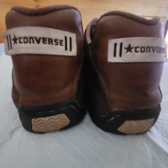 Converse Brown Leather Sneakers with White Highlights - Picture 6 of 12